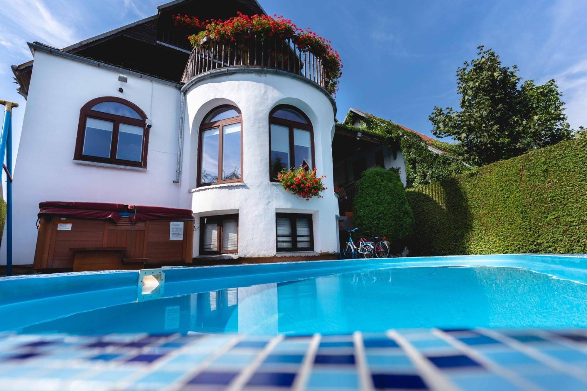 Po Kastonu & Spa Palanga Buitenkant foto