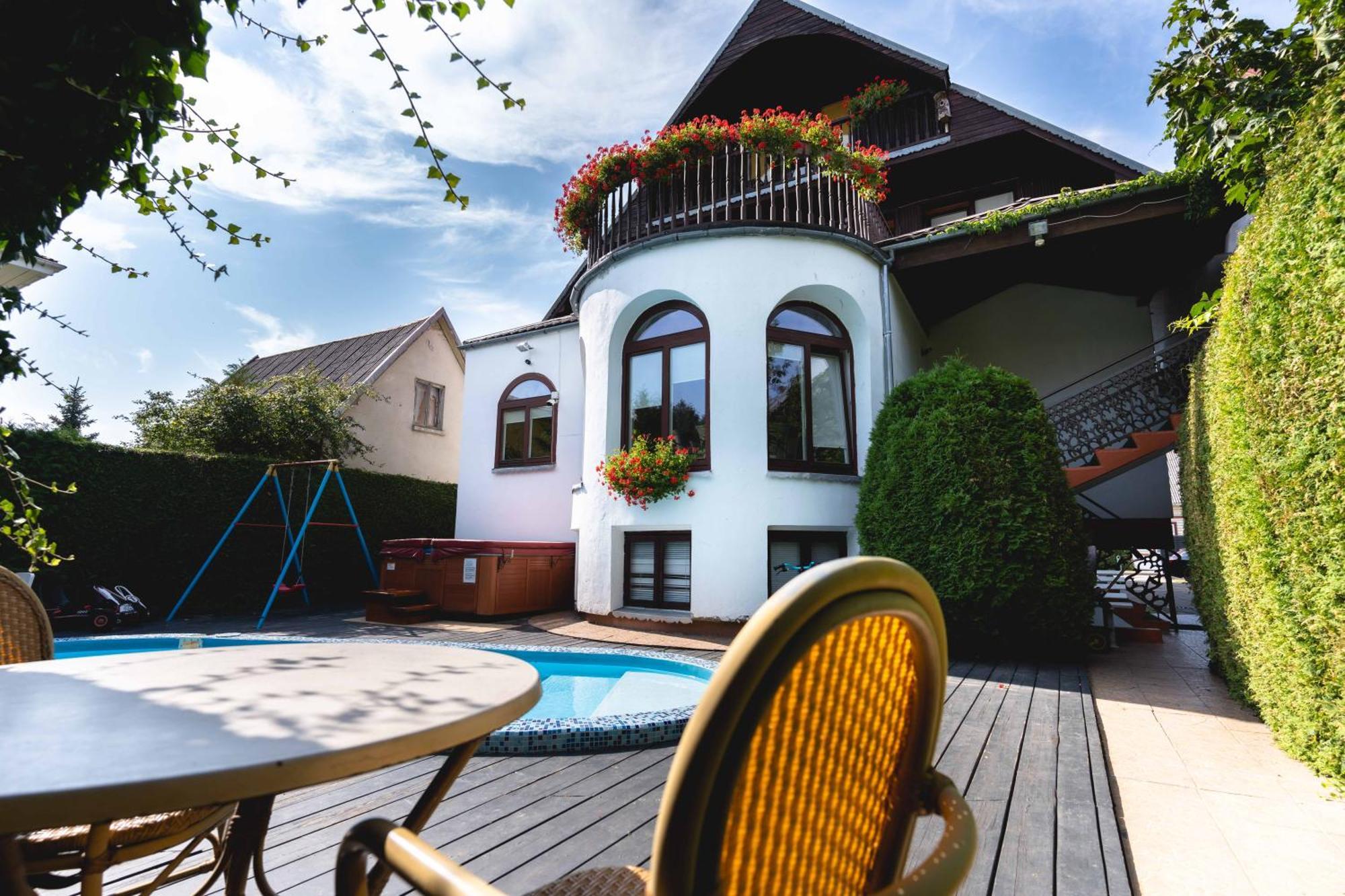 Po Kastonu & Spa Palanga Buitenkant foto