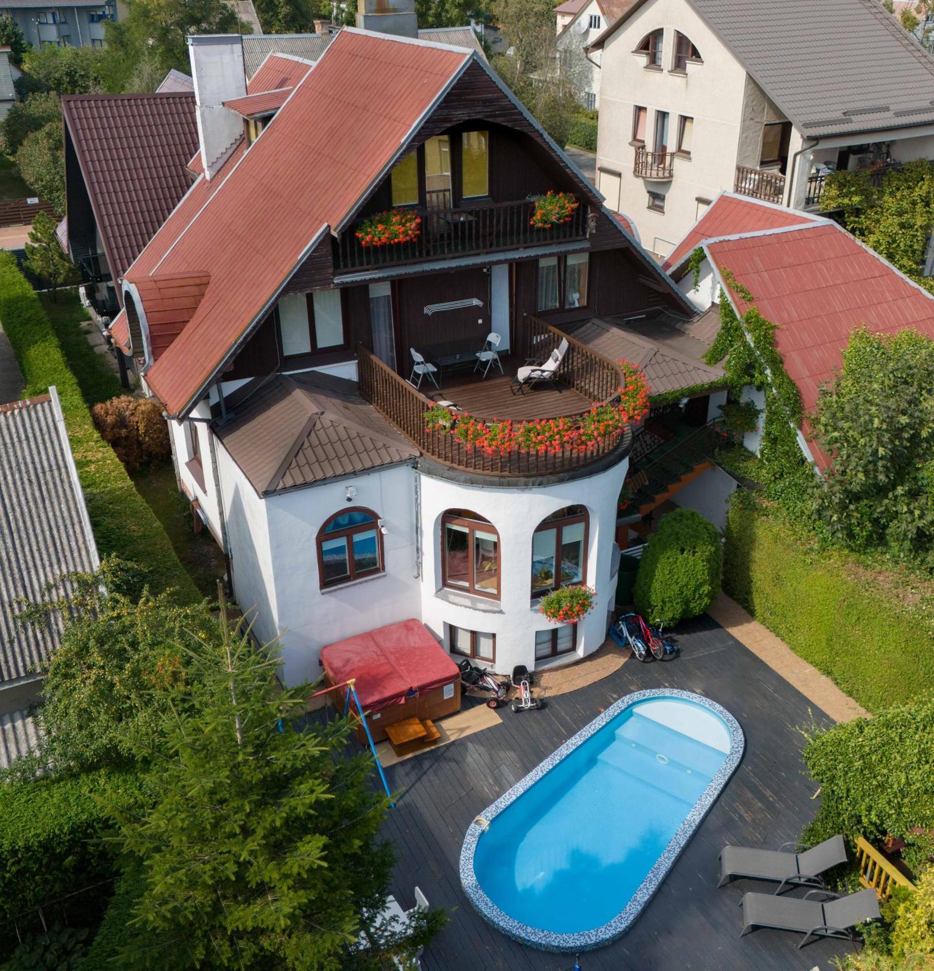 Po Kastonu & Spa Palanga Buitenkant foto